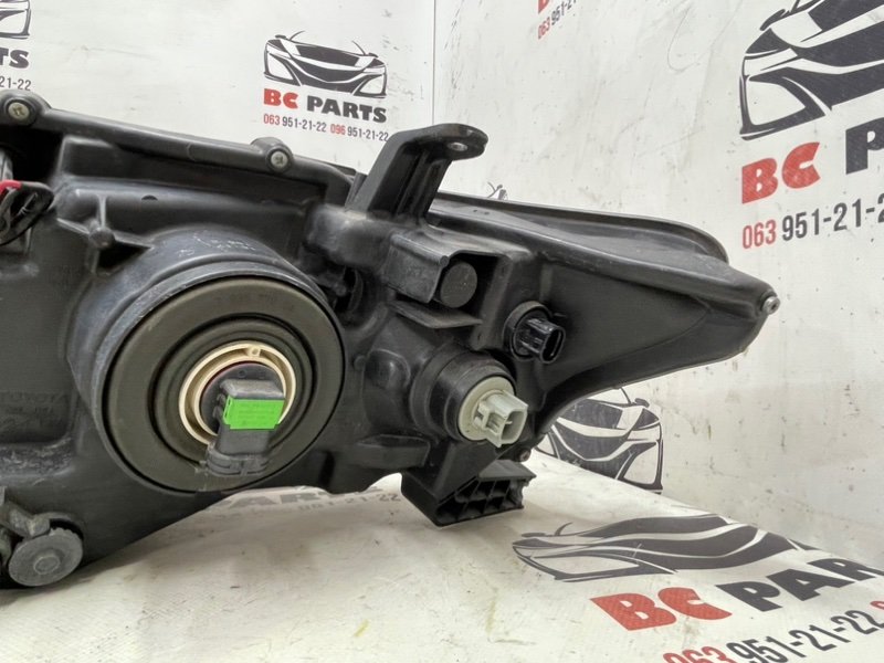 Фара галогеновая передняя правая RX 350 2012 3.5