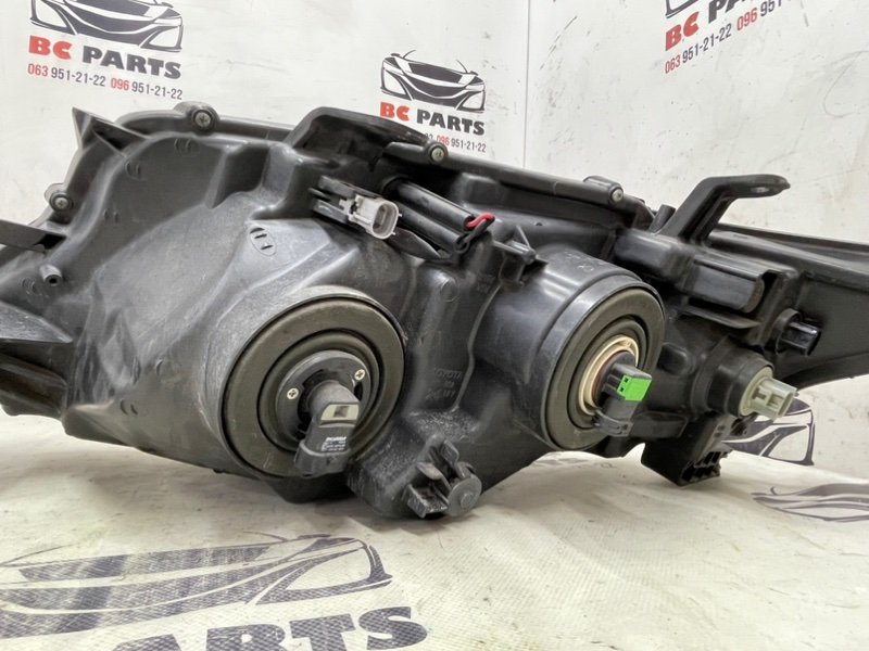 Фара галогеновая передняя правая RX 350 2012 3.5