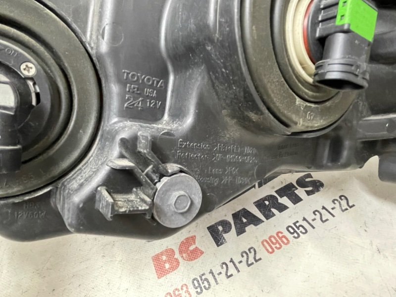 Фара галогеновая передняя правая RX 350 2012 3.5