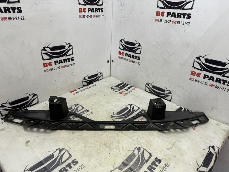 Крепление бампера заднее 3 2021 2.5