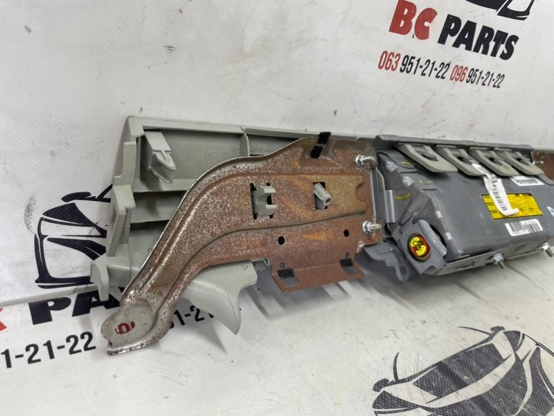 Подушка безопасности в колени правая RX 350 2012 3.5