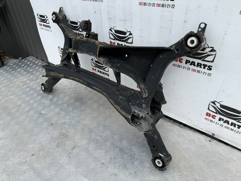 Подрамник задний Honda CR-V 1.5