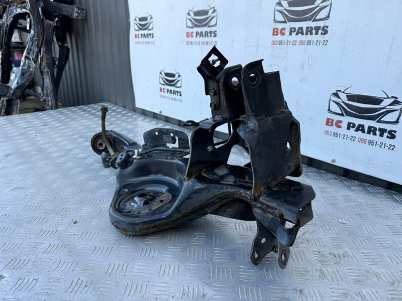 Рычаг подпружинный задний правый Nissan Rogue T32 QR25 2.5