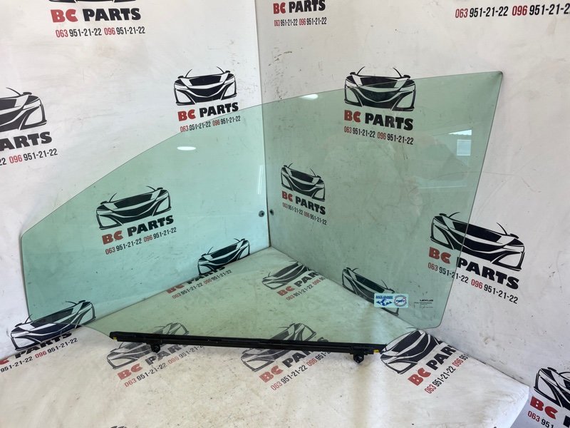 Стекло двери переднее левое Lexus RX 350 2012 3.5 681020E051 Б/У