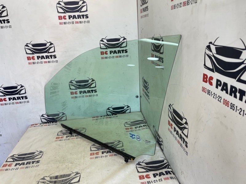 Стекло двери переднее левое RX 350 2012 3.5