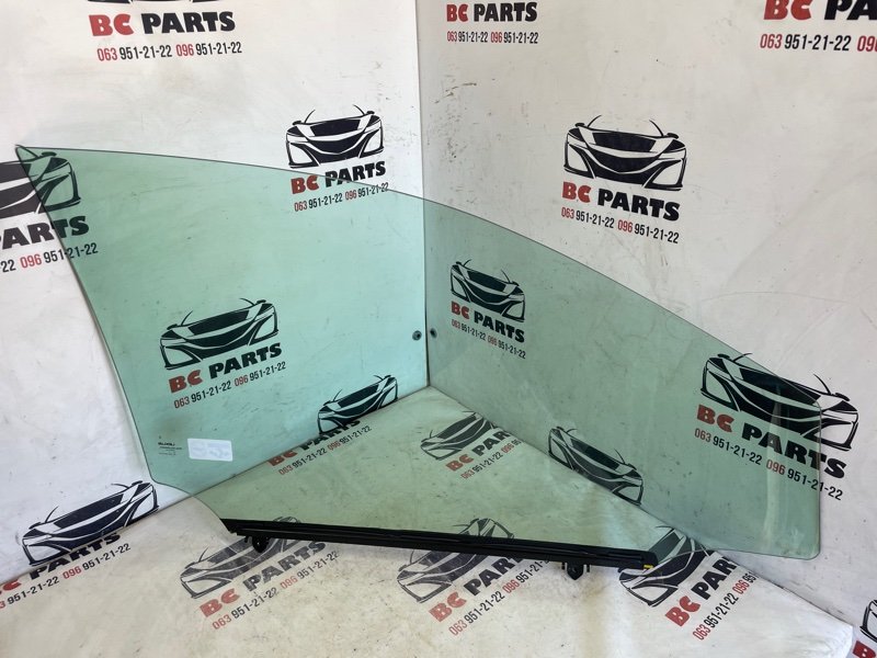 Стекло двери переднее левое RX 350 2012 3.5