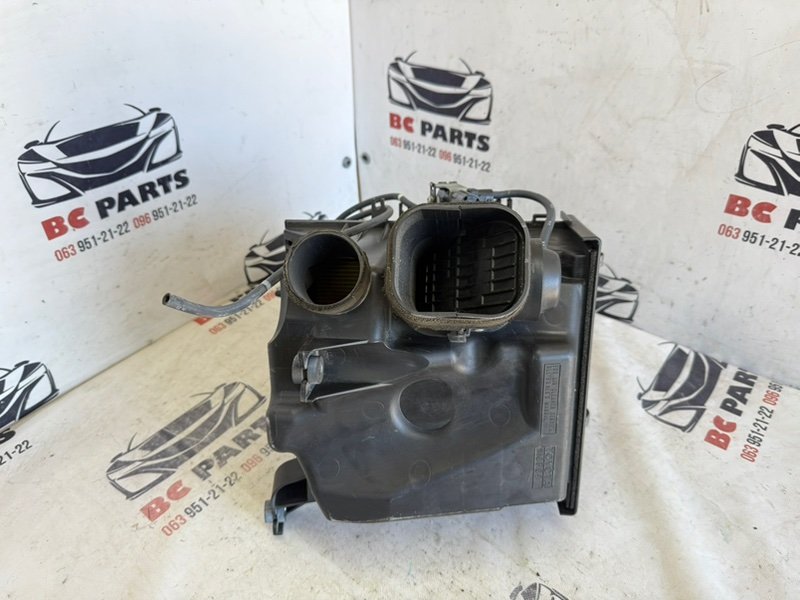 Корпус воздушного фильтра RX 350 2012 3.5