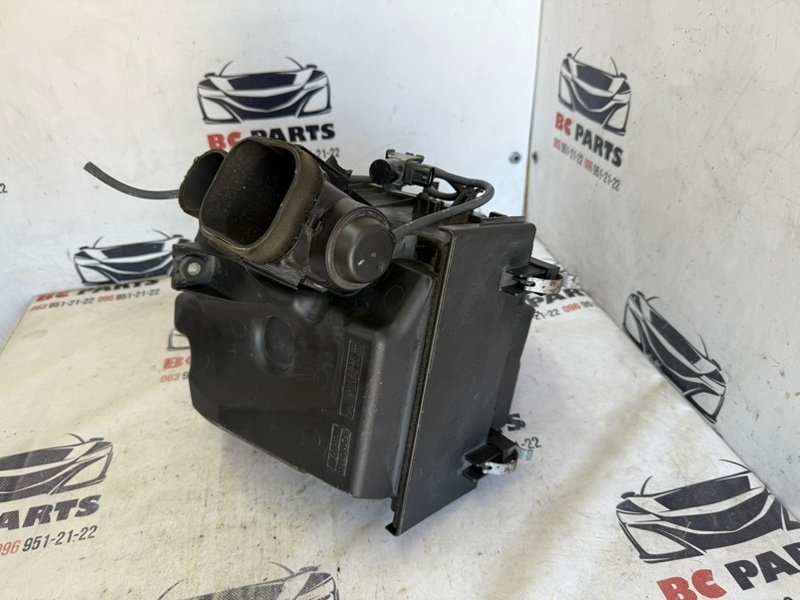 Корпус воздушного фильтра RX 350 2012 3.5