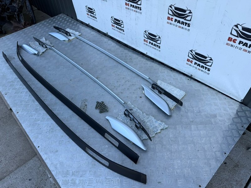 Комплект рейлингов Nissan Rogue T32 QR25 2.5 Комплект рейлингов Nissan Rogue T32 QR25 2.5