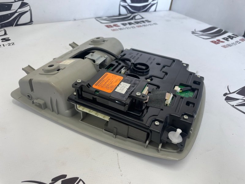 Плафон подсветки салона RX 350 2012 3.5