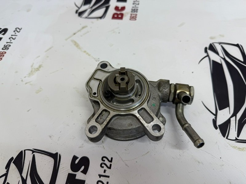 Вакуумный насос Mazda CX-5 2018 2.5 PYFA18G00 Б/У