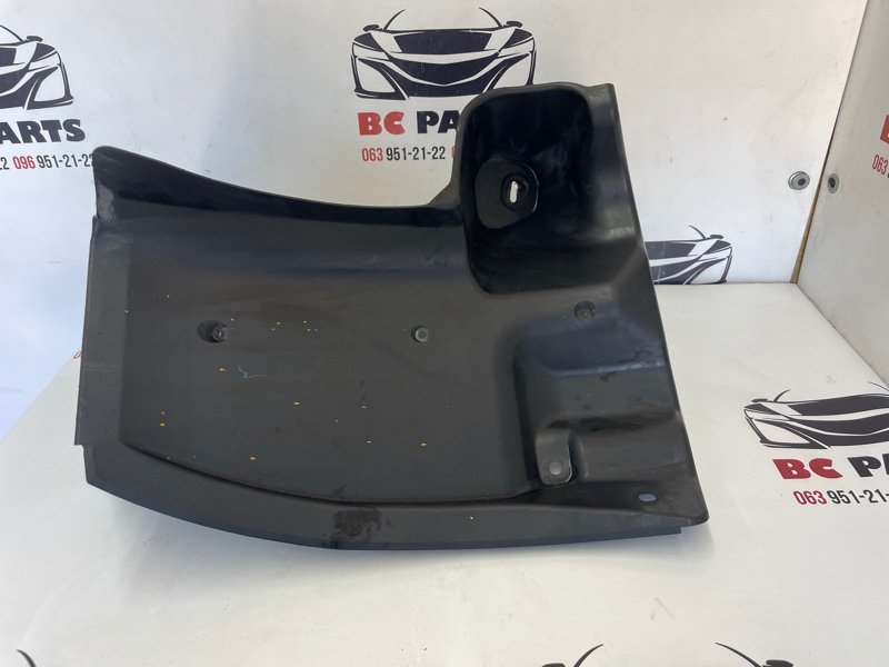Защита бампера задняя левая Mazda 3 2021 2.5 BDTS50350 Б/У