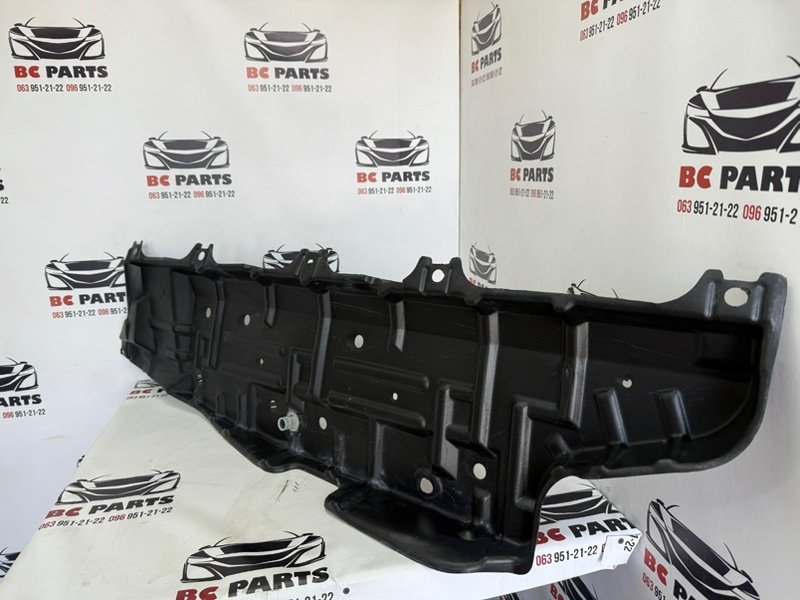 Защита днища кузова правая RX 350 2012 3.5