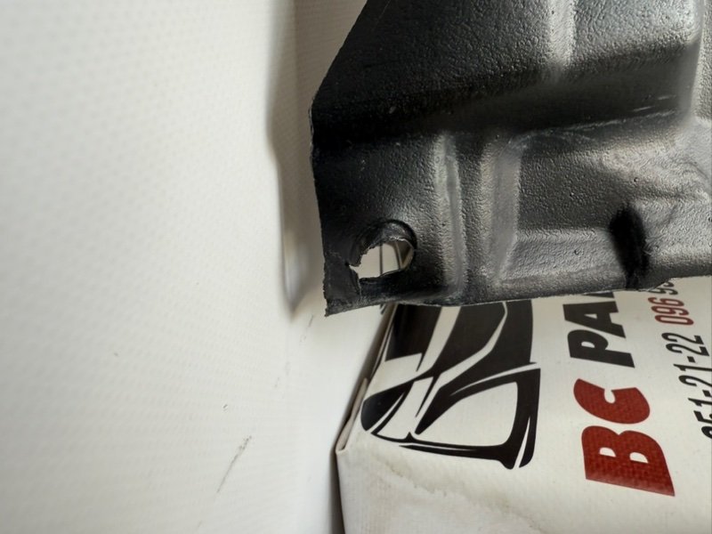 Защита днища кузова правая RX 350 2012 3.5