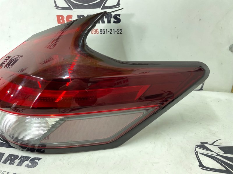 Фонарь наружный (в крыло) правый Kicks 2022 1.6 Фонарь наружный (в крыло) правый Kicks 2022 1.6