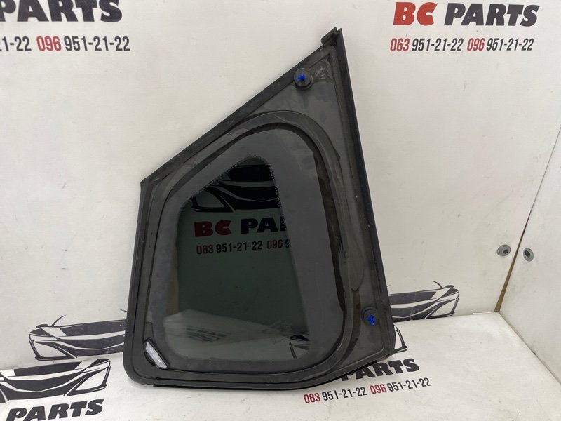 Форточка кузова левая Rogue 2021 T33 2.5 Форточка кузова левая Rogue 2021 T33 2.5