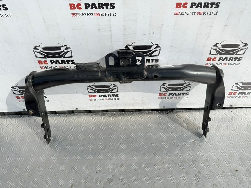 Запчасть фаркоп Dodge Durango 2018 3.6 52124606AF Б/У Фаркоп Dodge Durango 2018 3.6 52124606AF Б/У