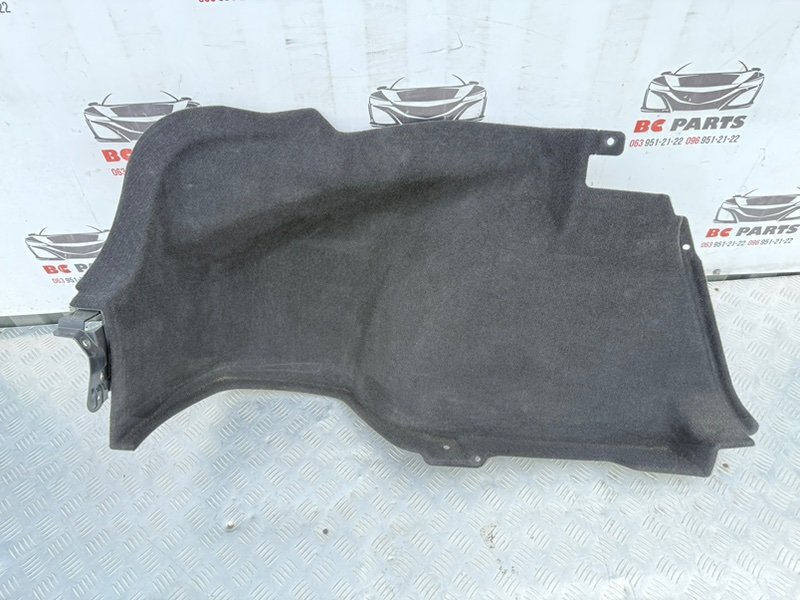 Карта багажника левая Mazda 3 2021 2.5 BCJH68870C Б/У