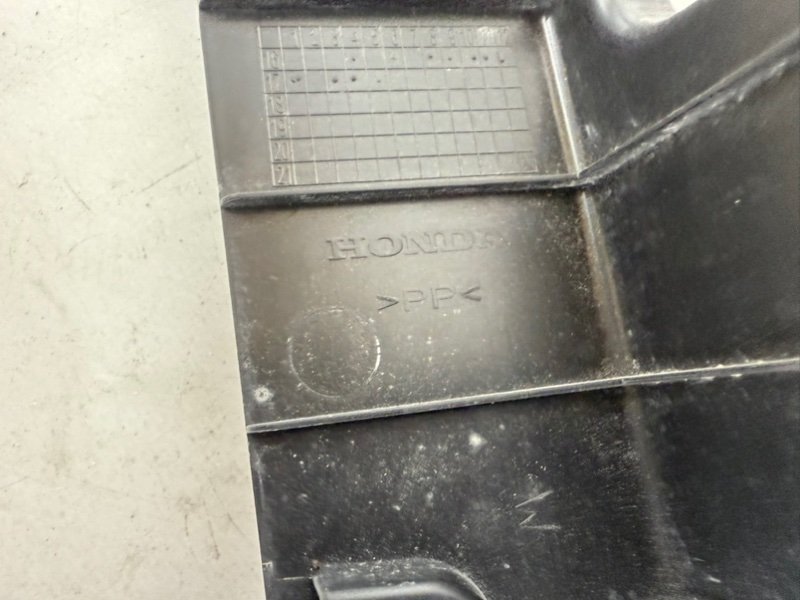 Накладка крыла передняя правая CR-V 2017 1.5