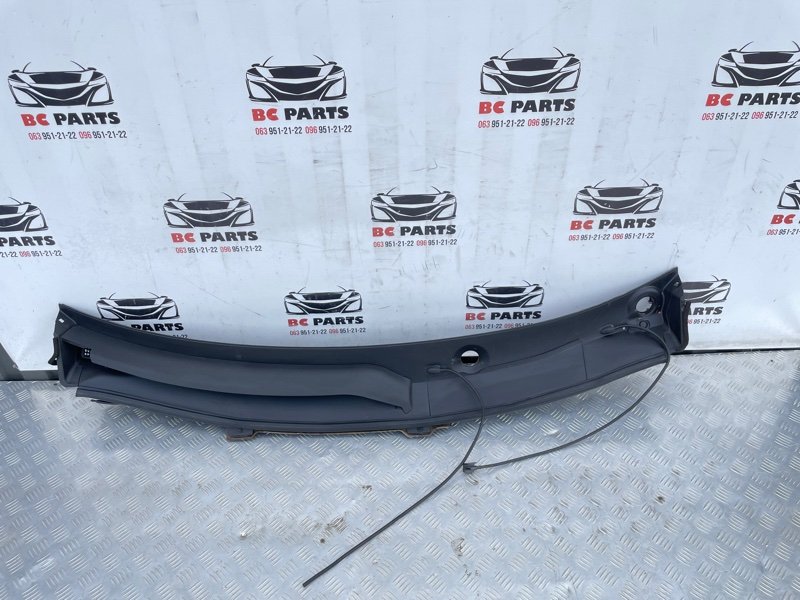 Жабо Nissan Rogue 2023 T33 1.5 66862-6RR1B Б/У