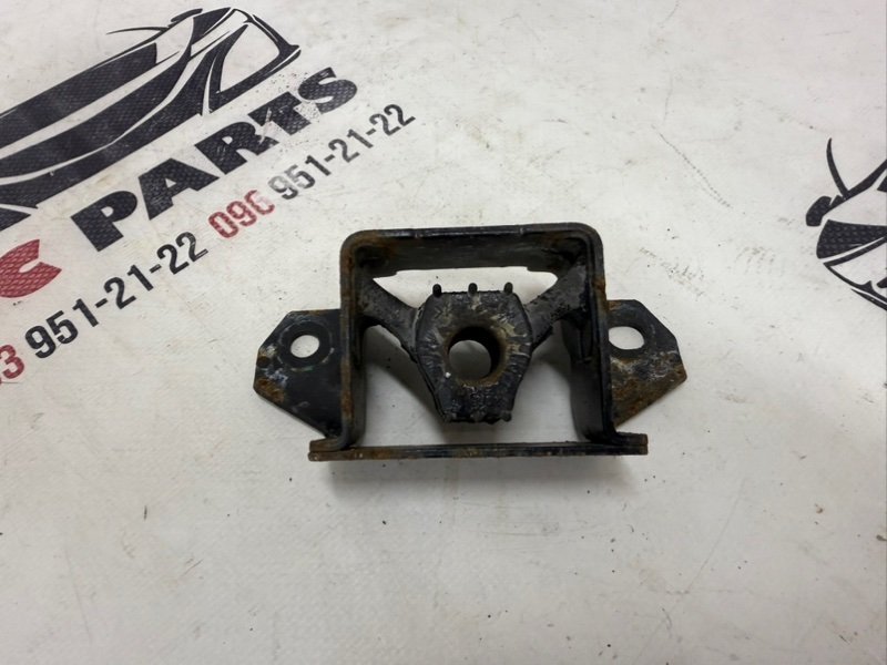 Подушка глушителя передняя Nissan Kicks 2022 1.6 20651-5RA0A Б/У