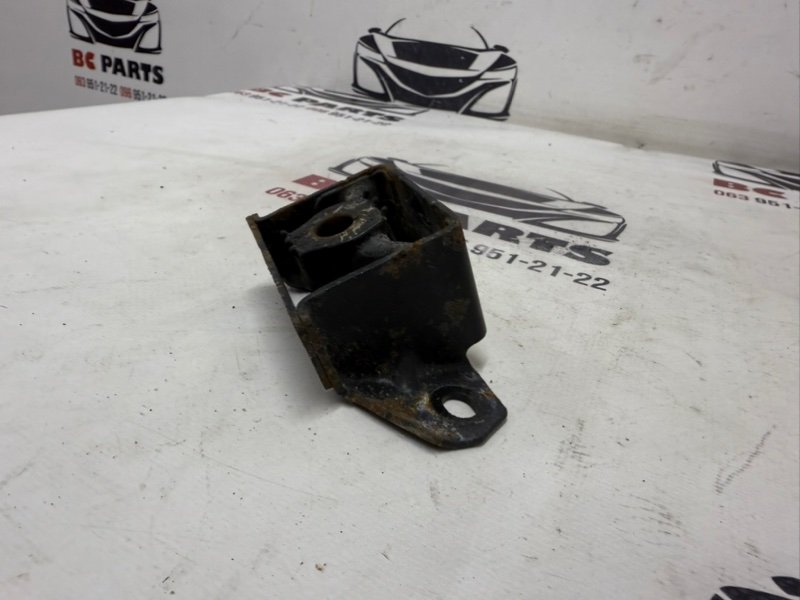 Подушка глушителя передняя Nissan Kicks 1.6