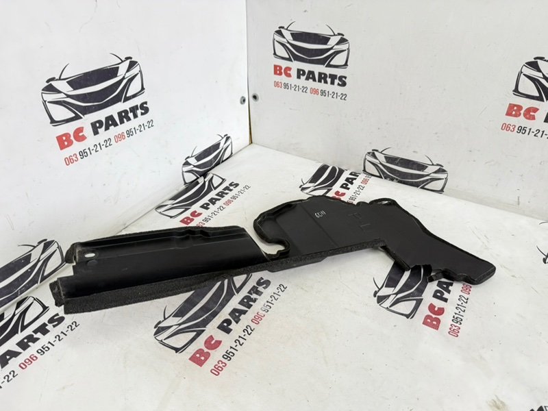 Дефлектор радиатора левый Nissan Rogue T33 2.5 Дефлектор радиатора левый Nissan Rogue T33 2.5