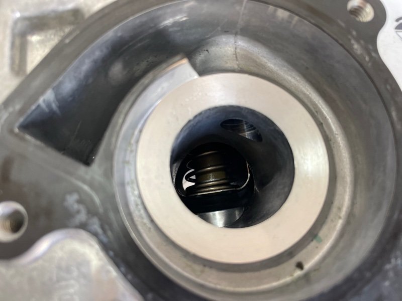 Корпус помпы Rogue 2021 T33 2.5