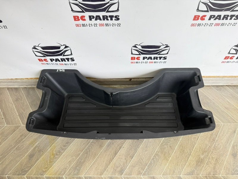 Поддон багажника Audi Q5 2016 3.0 8R0864106D Б/У
