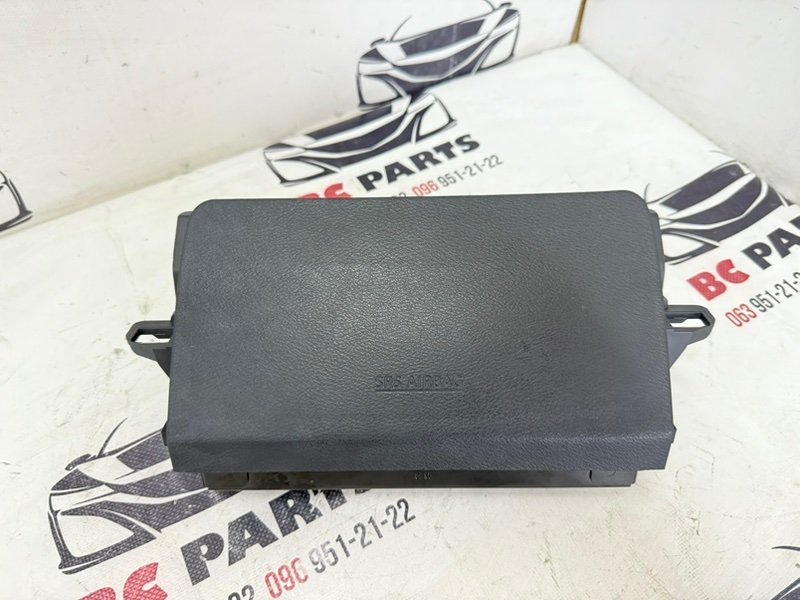 Подушка безопасности в колени передняя левая Nissan Rogue 2021 T33 2.5 985R0-6RR8A Б/У