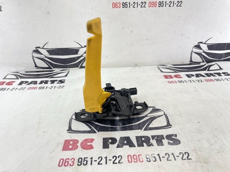 Замок капота Nissan Rogue 2021 T33 2.5 65601-6RA0A Б/У