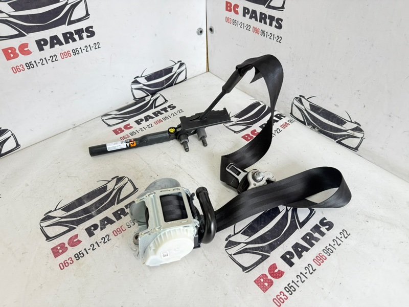 Ремень безопасности передний правый Nissan Rogue 2021 T33 2.5 86884-6RR8A Б/У
