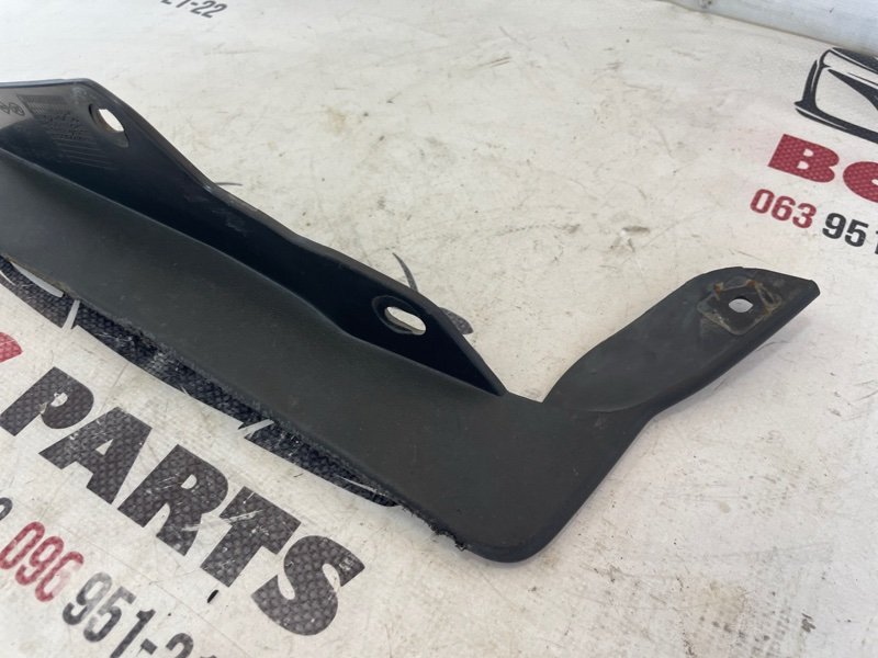 Брызговик передний левый Rogue 2019 T32 QR25 2.5