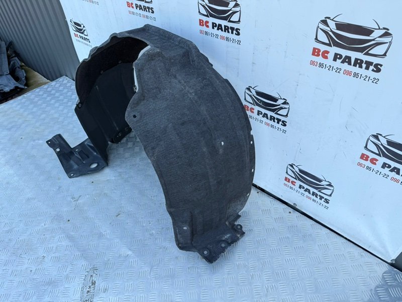 Подкрылок передний правый Lexus RX 350 3.5