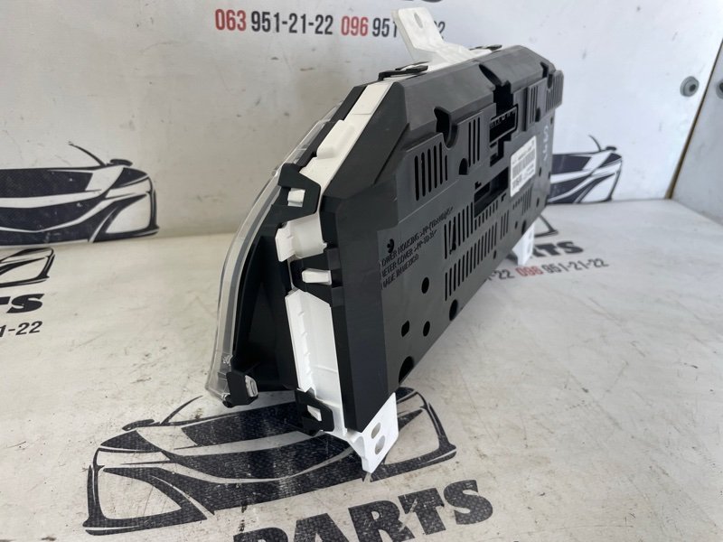 Панель приборов Rogue 2021 T33 2.5