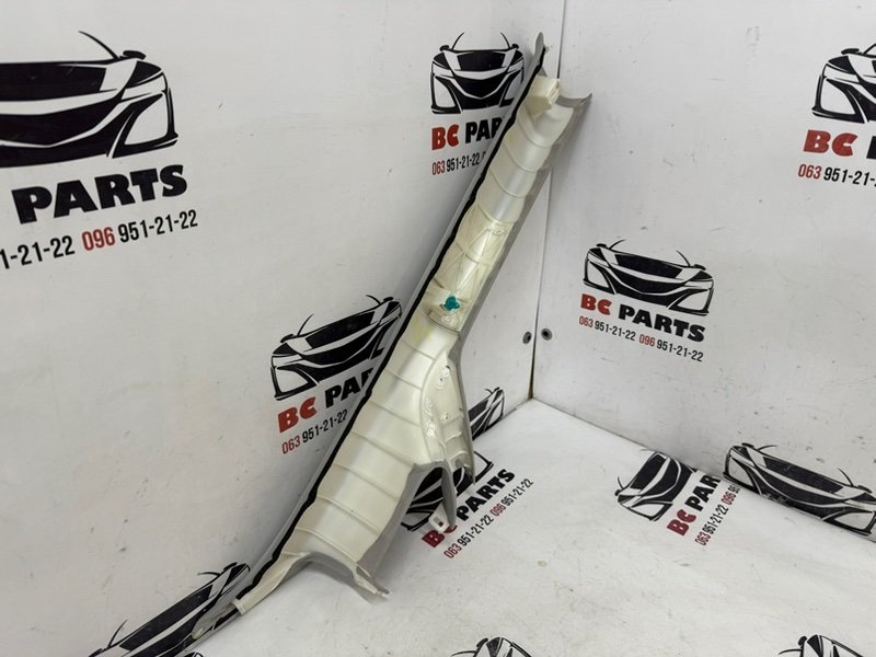 Накладка стойки лобового стекла левая RX 350 2012 3.5