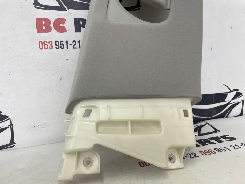 Накладка центральной стойки правая RX 350 2012 3.5