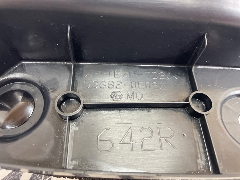 Накладка крыла передняя правая RX 350 2012 3.5