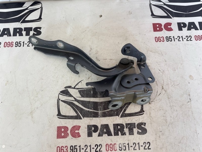 Петля капота правая Lexus RX 350 2012 3.5 534100E040 Б/У