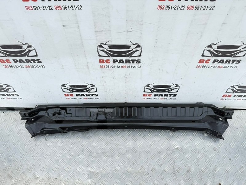 Жабо Nissan Rogue 2021 T33 2.5 663186RR0A Б/У
