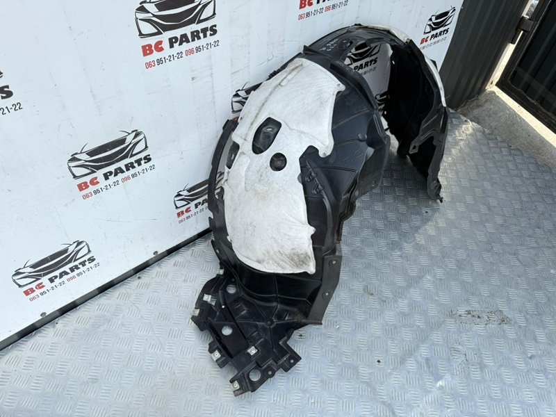 Подкрылок передний правый Rogue 2021 T33 2.5
