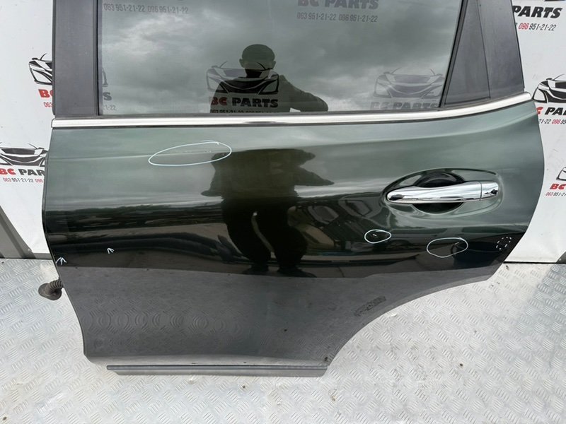 Дверь боковая задняя левая Rogue 2018 T32 QR25 2.5