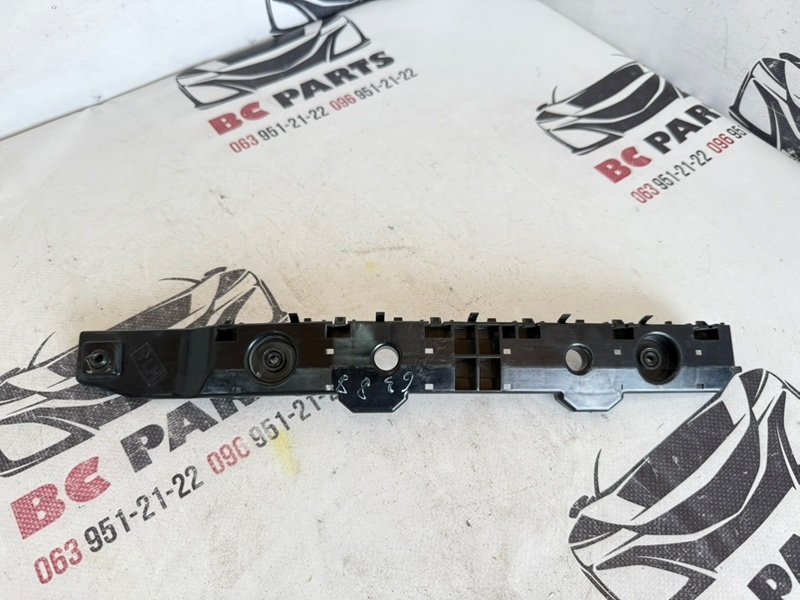 Направляющая бампера задняя левая Nissan Rogue 2021 T33 2.5 852216rr0a Б/У