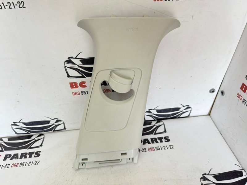 Накладка центральной стойки правая Kia EV6 2023 85840CV000OFW Б/У