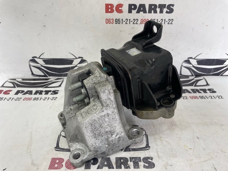 Подушка двигателя левая Sonata sport 2014-2017 LF 2.4