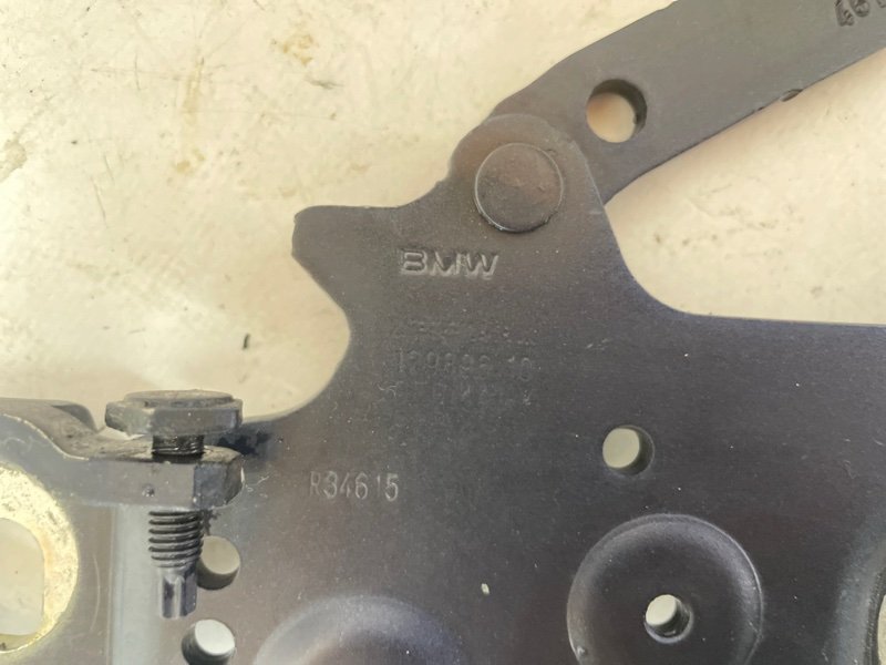 Петля капота правая 7 2008-2015 F02 4.4