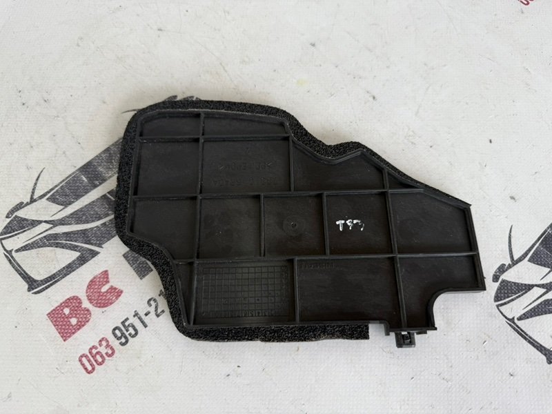 Накладка задняя Nissan Rogue 2020-2024 T33 788196ra0a Б/У