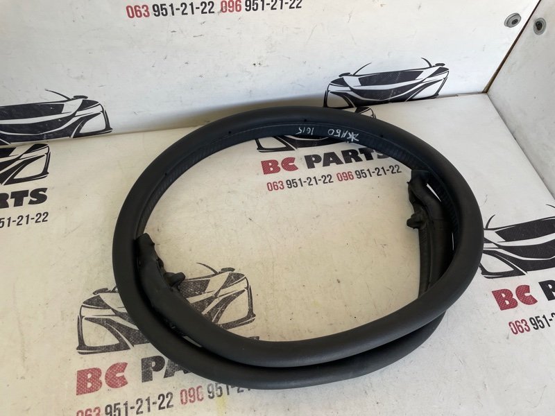 Запчасть уплотнитель кузова передний Dodge Durango 2018 3.6 68048708AD Б/У Уплотнитель кузова передний Dodge Durango 2018 3.6 68048708AD Б/У