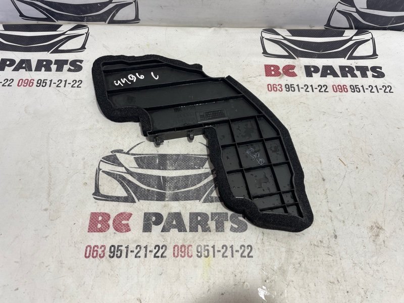 Накладка крыла передняя левая Nissan Rogue 2021 T33 2.5 668986RA0A Б/У