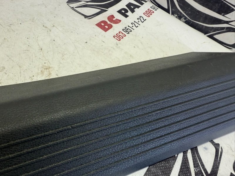 Накладка порога передняя правая Rogue 2021 T33 2.5